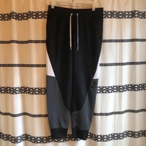 Nike running joggers